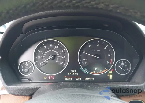 2015 BMW 328D xDrive из США, поврежденный, VIN WBA3K5C56FK300616